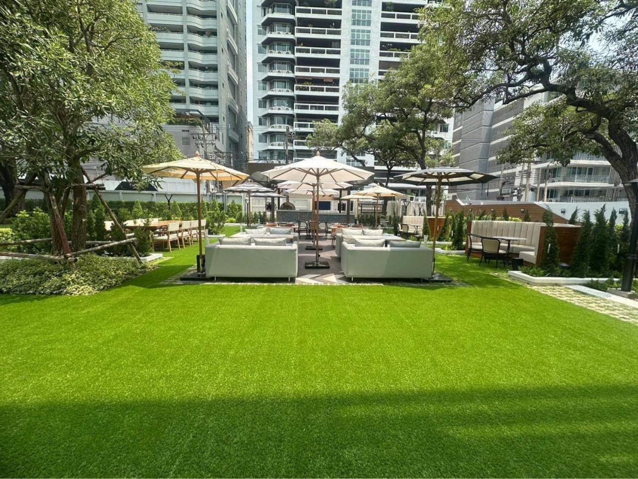 Floral Court Hotel & Residence Sukhumvit 13 バンコク都 エクステリア 写真