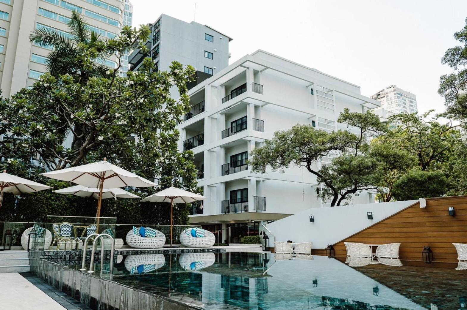 Floral Court Hotel & Residence Sukhumvit 13 バンコク都 エクステリア 写真